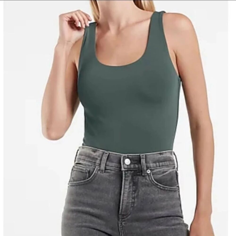 NWT SZ L Express Body Contour Collection High Compression Body Suit in Green